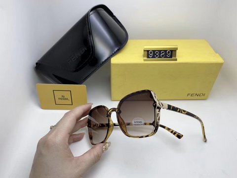 Fendi Sunglasses-165